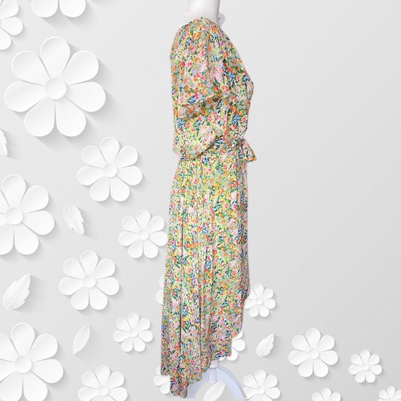 Sage Collective Floral Green Wrap Dress. - Picture 4 of 7